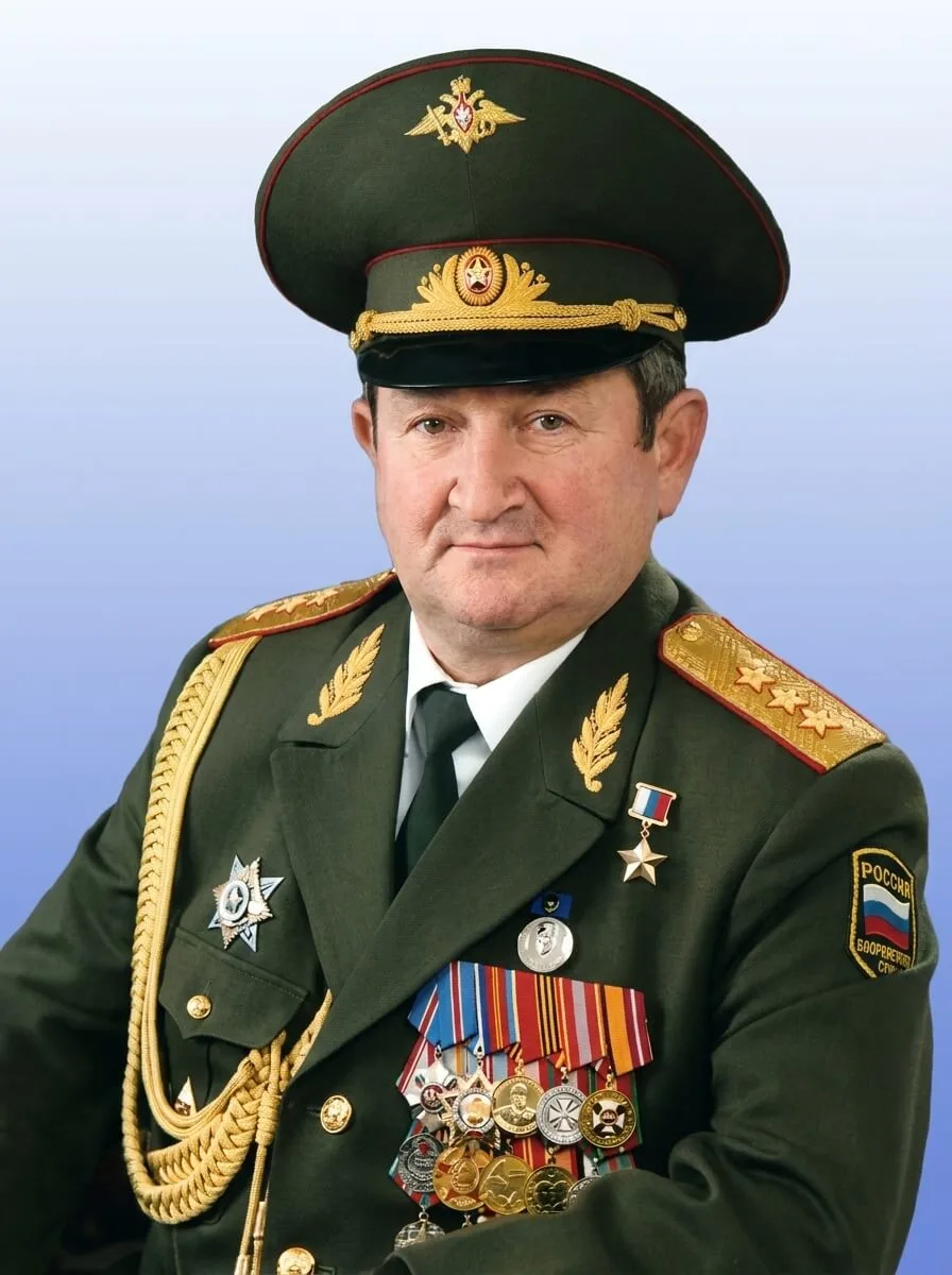 Геннадий Трошев — Генерал-полковник, Герой Российской Федерации