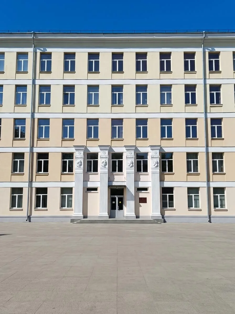Институт театрального искусства имени Кобзона — Негосударственный театральный вуз в Москве, носит имя Иосифа Кобзона