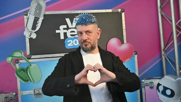 Артемий Лебедев